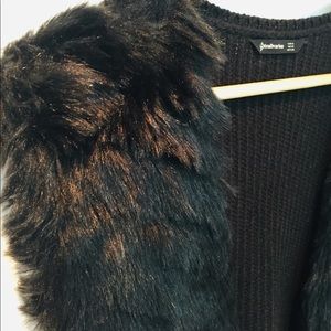 Stradivarius sweater-fur vest